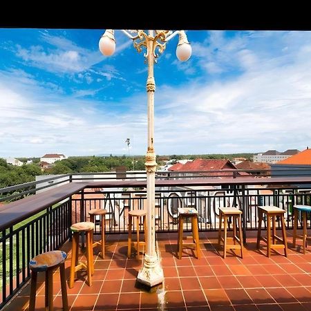 Hadi Poetra Hotel Кута Экстерьер фото