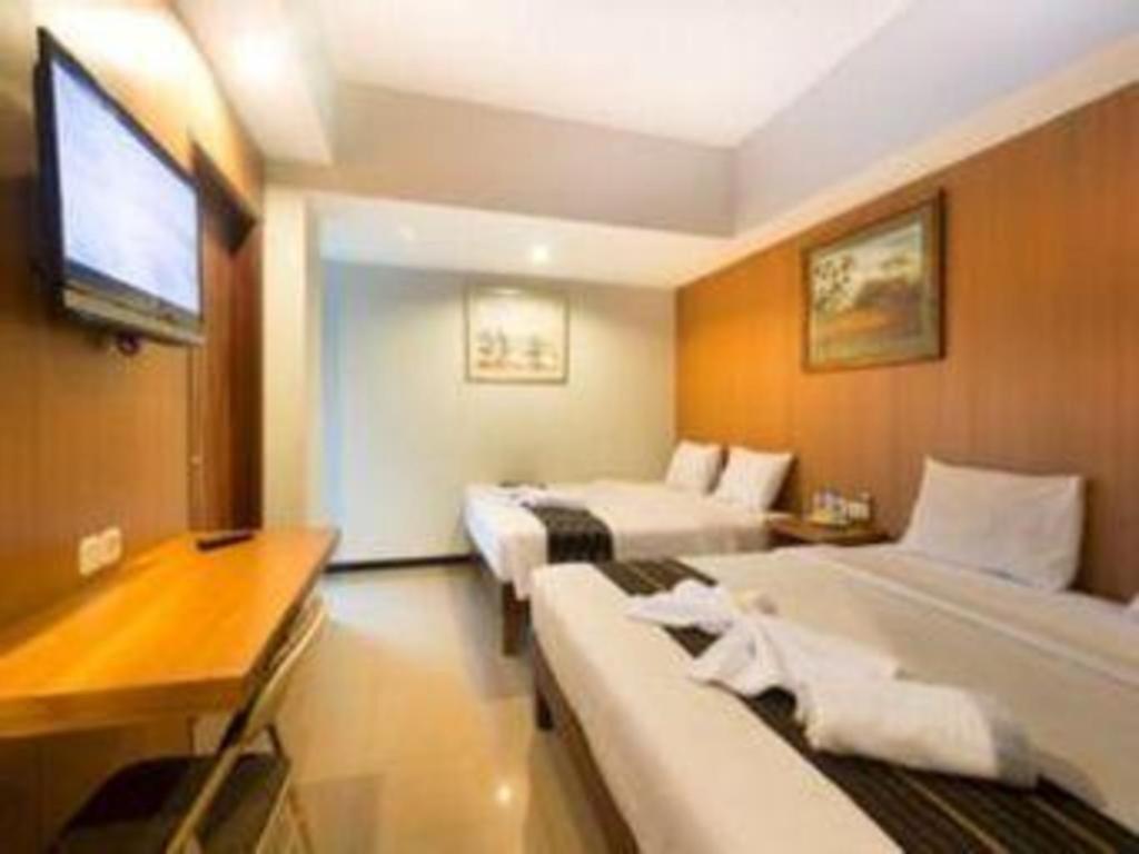 Hadi Poetra Hotel Кута Экстерьер фото