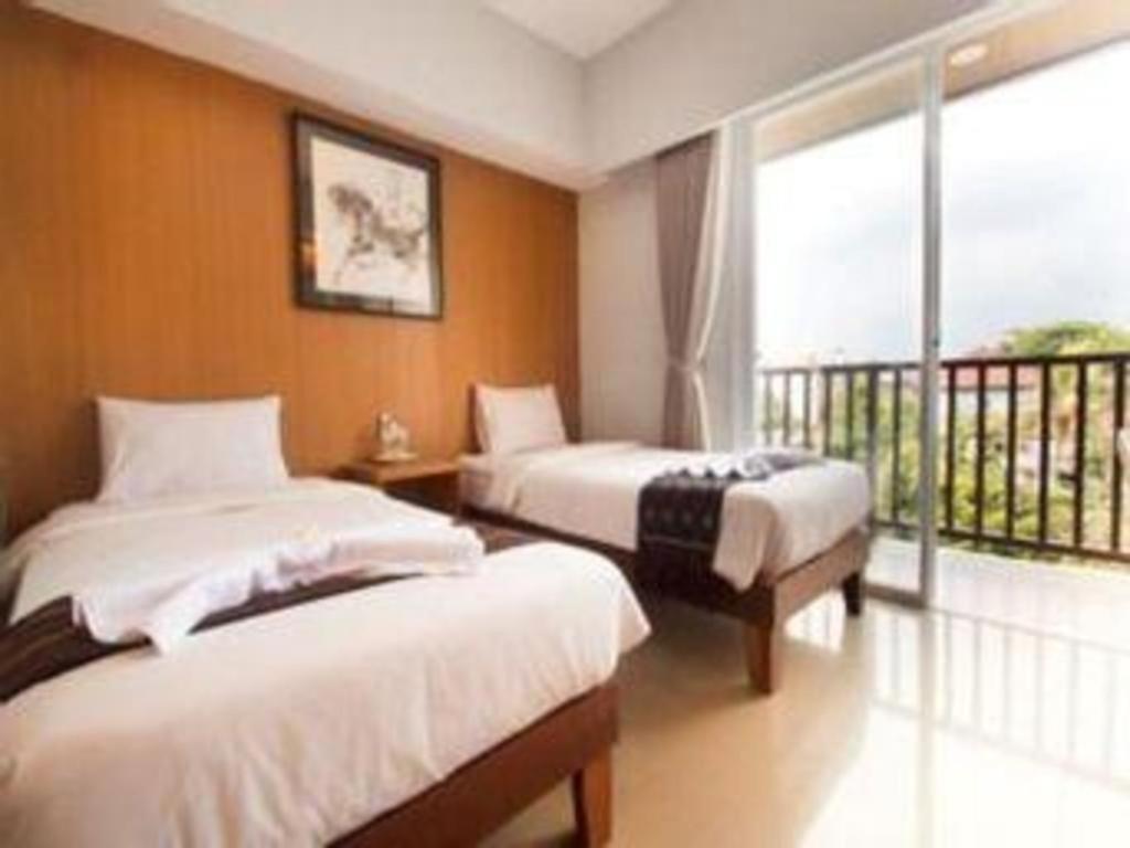 Hadi Poetra Hotel Кута Экстерьер фото